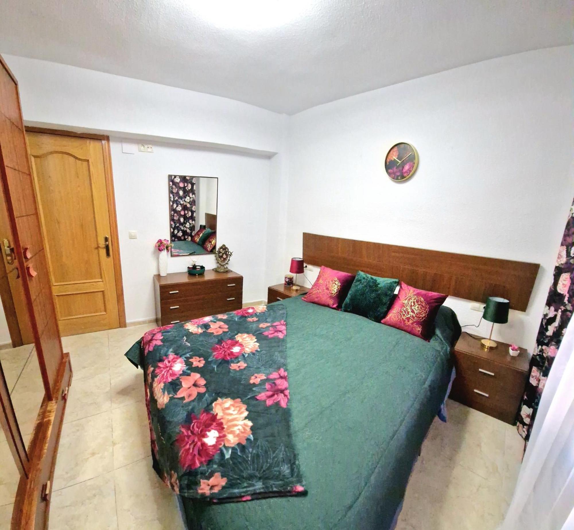 Apartment Svetlana Аліканте Екстер'єр фото