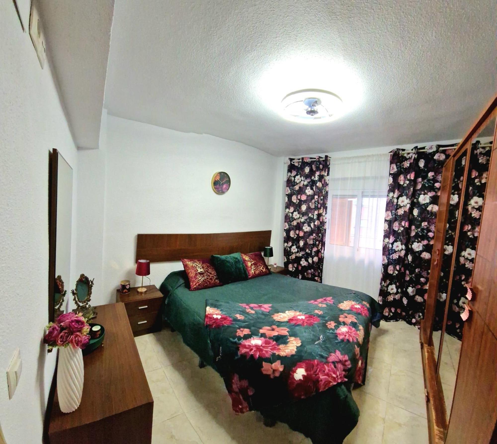 Apartment Svetlana Аліканте Екстер'єр фото